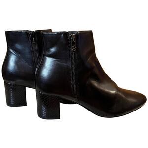 BANDOLINO Black‎ Ankle Boots 2.5" Block Textured Heel Women's 9.5